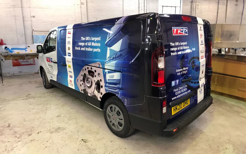 6 reasons why vehicle graphics are important for your business