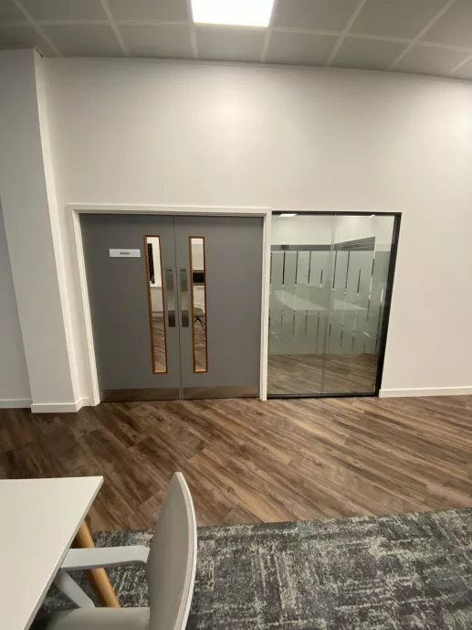 Regus Glasgow - December 2025 - Interior Partition Divide